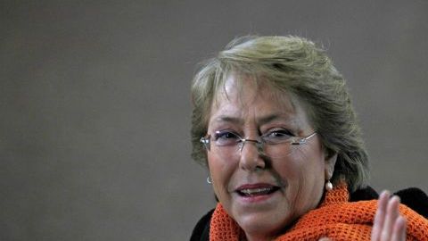 Es muy probable victoria de la candidata de izquierda Michel Bachelet en la elección presidencial de Chile.