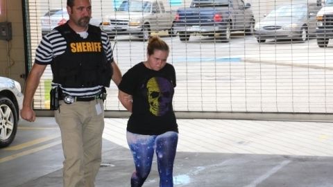 Vivian Vosburg (en la foto) es la madre de Guadalupe Shaw, una de las menores que, supuestamente, acosó por internet a Rebecca Sedwick antes que la joven se suicidara.