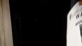 Volantes como éste están desplegados en decenas de estaciones de trenes en NYC y en otras zonas.