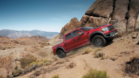 La F-150 Raptor tiene prestaciones distintas a cualquier otra F-150.