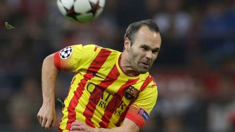 Iniesta, este martes en el partido de la Liga de Campeones que el Barsa disputó al Milan en San Ciro.