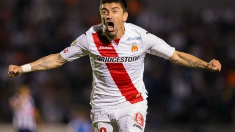 El delantero chileno de Monarcas, Héctor Mancilla, consiguió dos goles