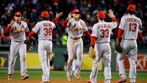 Los Cardenales aprovecharon los errores de los Medias Rojas en la fatídica séptima entrada.