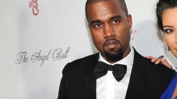 Kim Kardashian y Kanye West se comprometieron el lunes pasado en una gran celebración.