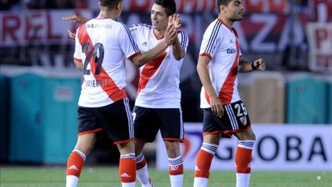 Los jugadores de River Plate festejan una victoria. EFE/Archivo