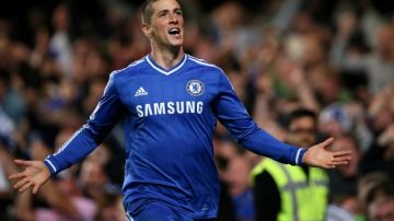 Fernando 'El Niño' Torres marcó los goles del triunfo del Chelsea ante el City.