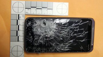 VER PARA CREER: Las autoridades distribuyeron la imagen del teléfono celular "salva vidas".