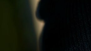 Esmeralda Mendoza, de 14 años, viste un gorro  en recordación de su compañero de clases Andy López.