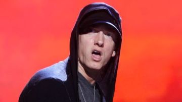 Eminem ganó el galardón a Artista del Año.