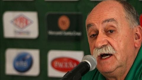 En la imagen, el seleccionador boliviano, el español Xabier Azkargorta.