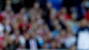 David Villa convierte el primer tanto del Atlético Madrid.