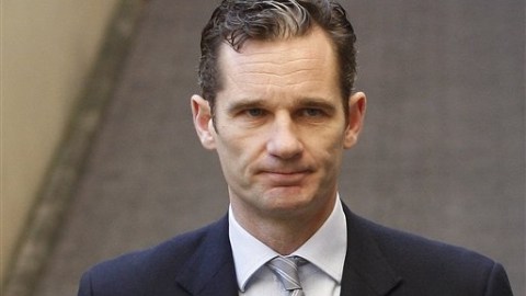 Iñaki Urdangarín enfrenta juicio por caso de corrupción.