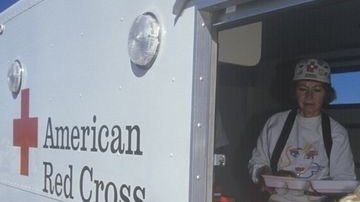 El dinero proviene de lo recolectado por la Cruz Roja Americana.