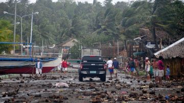 En Legazpi, Filipinas, todo luce devastado.