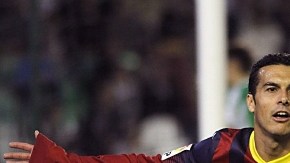 Pedro Rodríguez celebra el segundo gol del Barcelona en su triunfo ante Betis.