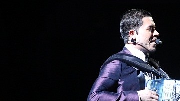 Noel Torres es de los más nominados a los Premios de la Radio junto con Gerardo Ortiz.