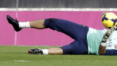 El portero del Barcelona, Víctor Valdés, apuesta por el delantero  brasileño Neymar para que tome las riendas del equipo en ausencia de Messi.