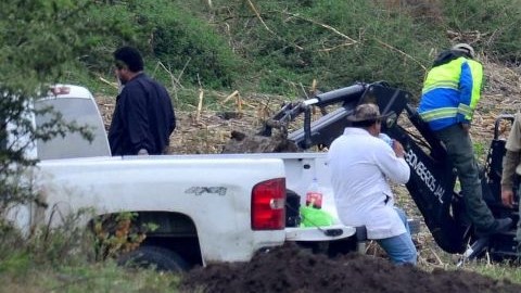 Las autoridades mexicanas han hallado 16 cadáveres repartidos en ocho fosas clandestinas en Michoacán.