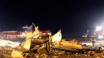 Escombros de la nave en la cual viajaban 50 personas.