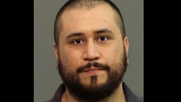 George Zimmerman fue arrestado el lunes y fichado por las autoridades de Florida.