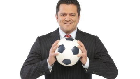 Carlos Hermosillo, exdelantero internacional mexicano.