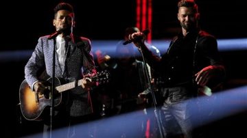 Draco Rosa actuó junto a Ricky Martín en el escenario de lo Latin Grammy.