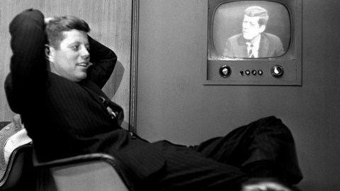 El asesinato del presidente John F. Kennedy, ocurrido en noviembre de 1963, tuvo un gran impacto dentro de la comunidad latina de Nueva York.