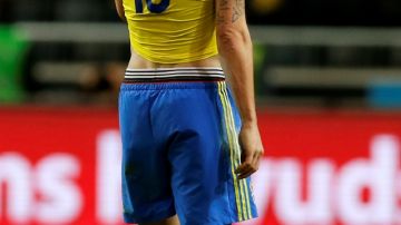 Zlatan Ibrahimovic, autor de un doblete en el juego de vuelta contra Portugal, quedó fuera de Brasil con su selección: Suecia.