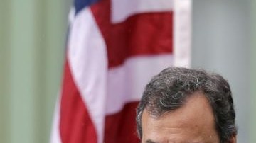 Esta es la primera vez en unos cuantos meses que Christie arremete tan fuerte contra Obama.