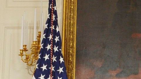 El acuerdo nuclear con Irán es un "primer paso importante" que interrumpe el camino a la fabricación de una bomba atómica, delcaró el presidente Obama.