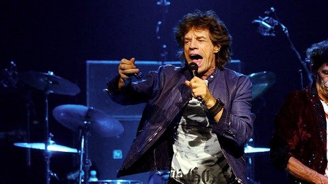 Assisi compartió con una revista que, al recibir la noticia, Jagger le dijo: “bien hecho”.