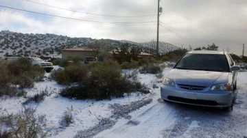 En Nuevo México, este lunes las carreteras seguían bañadas por la nieve.