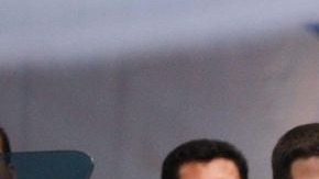 Juan Orlando Hernández y su esposa Ana de Hernández celebran desde anoche.