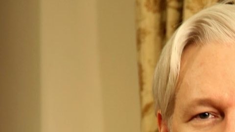 El diario estadounidense destacó que aún se sigue investigando al fundador de Wikileaks.