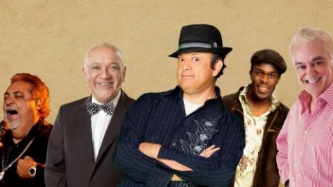 Paul Rodríguez —al centro— aparece rodeado de los comediantes que lo acompañarán en la función de este sábado.