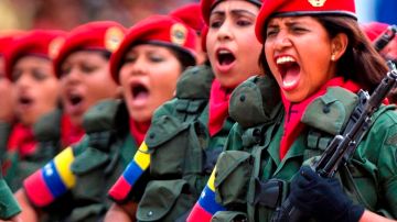 El presidente Maduro indicó que harán seminarios en cada unidad militar y en cada cuartel, para que todos los militares del país descubran a ese “joven Mayor Chávez, Teniente Coronel Chávez”.