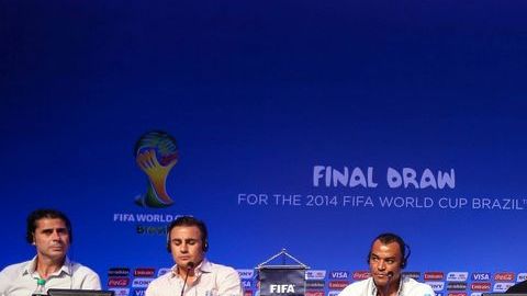 La FIFA paga el dinero a las 32 federaciones nacionales.
