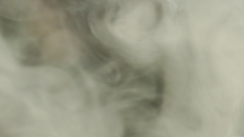 Los cigarrillos con sabores se han convertido en el medio idóneo para incitar a los jóvenes a fumar.