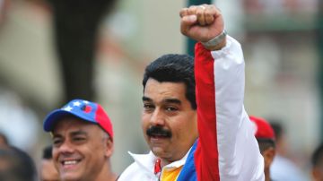 Al momento de votar el presidente venezolano Nicolás Maduro llamó a todos los sectores del país a reconocer los resultados de los comicios municipales.