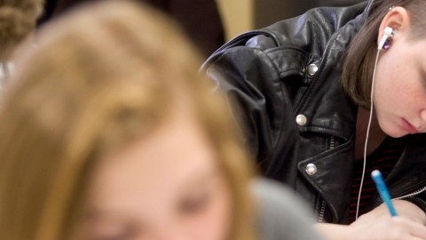Reforma estatales buscan mejorar desempeño de estudiantes.