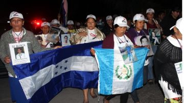 La Novena Caravana de Madres Centroamericanas en busca de sus hijos migrantes desaparecidos llegó a Atitalaquia, Hidalgo, donde exigieron respeto a los derechos de los indocumentados.