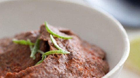 La salsa de frijoles ahumados es una opción baja en grasas.