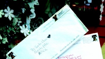 El Sevicio Postal de EEUU comenzó a recibir cartas para Santa Claus hace 101 años.