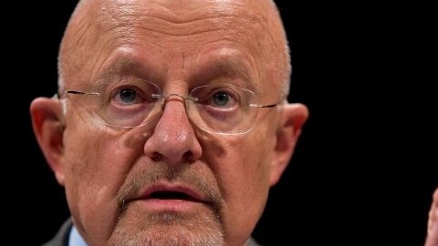 James Clapper, director de Inteligencia Nacional, dijo que el presidente George W. Bush dio una autorización inicial para que se espiara como parte del Programa de Vigilancia de Terroristas.