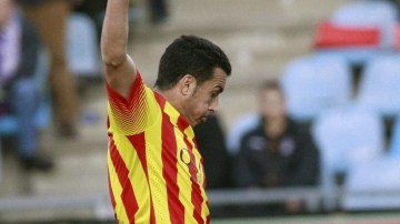 Pedro Rodríguez (izq.) se dispone a marcar el tercer gol de su equipo ante el Getafe en el Alfonso Pérez.