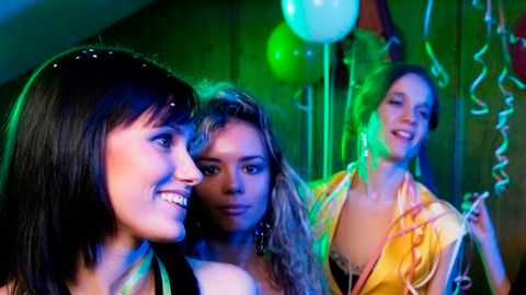 Quedarte en casa viendo las celebraciones de fin de año por la tele no es la mejor manera de arrancar el 2014.