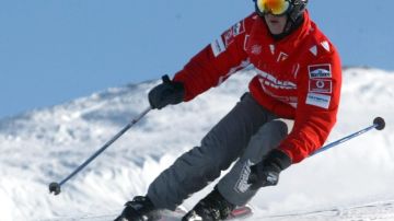 Michael Schumacher, en imagen de archivo, practicando esquí alpino en  las montañas de Italia.