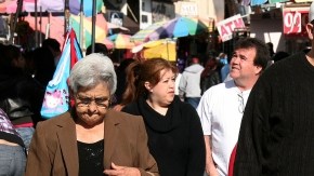 Los hispanos son la minoría más grande en la nación.