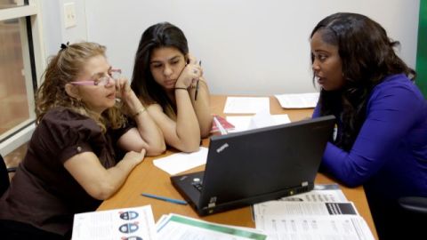 Dos millones de personas comenzarán a tener cobertura médica en el Año Nuevo.