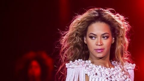 En una grabación titulada 'Liberation', Beyoncé explica los detalles de su nuevo disco de estudio, 'BEYONCÉ.